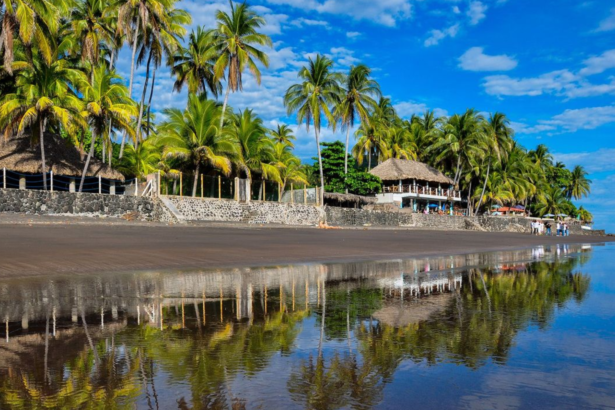 Bitcoin Beach El Zonte