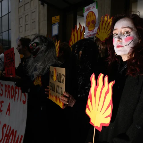 Shell Profits 2025 Top $43B on Record Oil Output