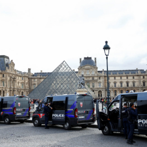 Louvre Robbery Paris: Five New Suspects Arrested