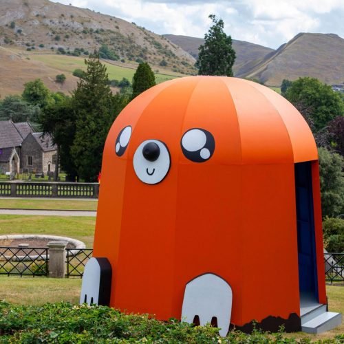 Giant Mole Sculpture Pops Up in Peak District Park